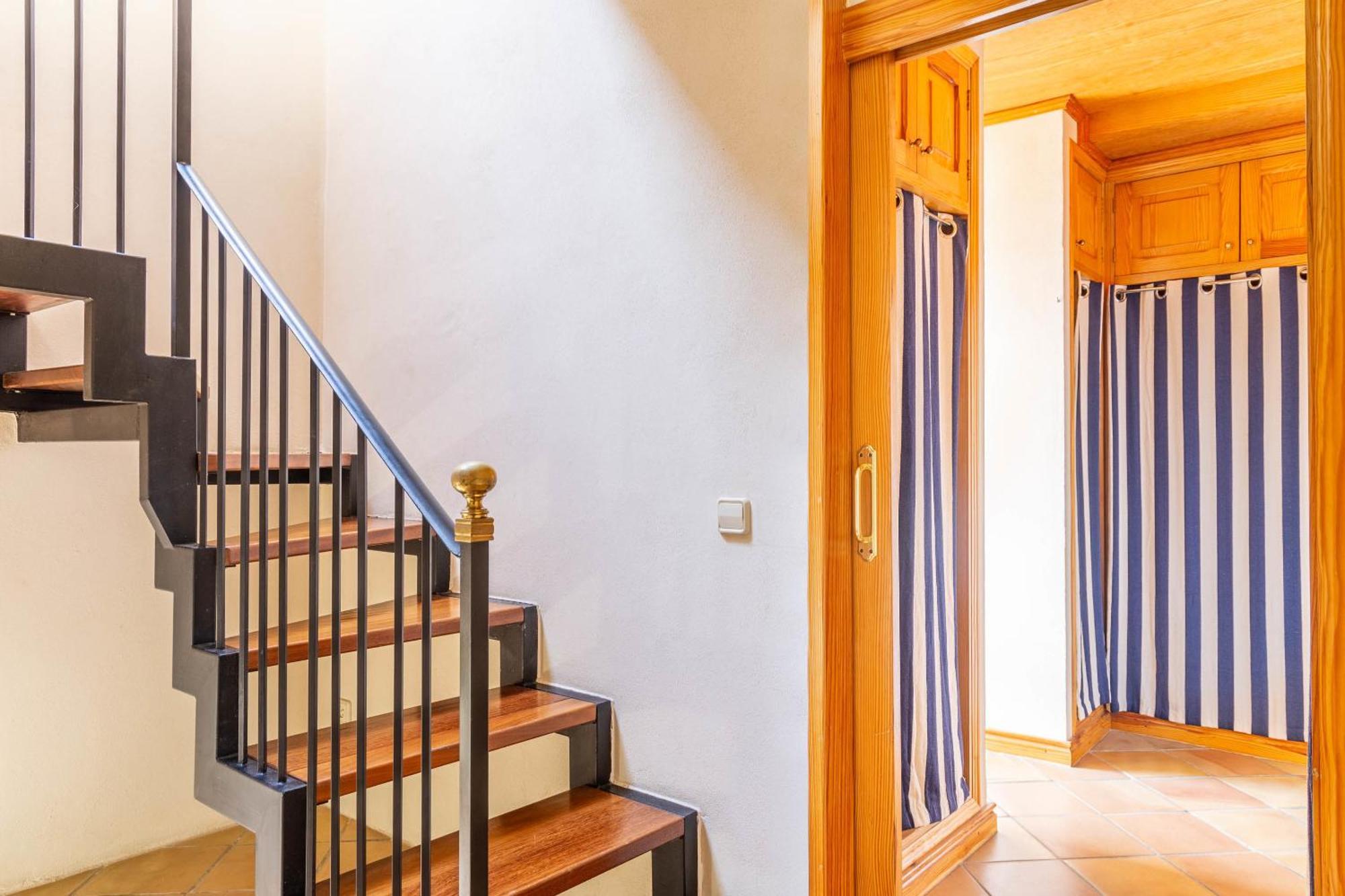 Town House At 300mts To Semesterbostad